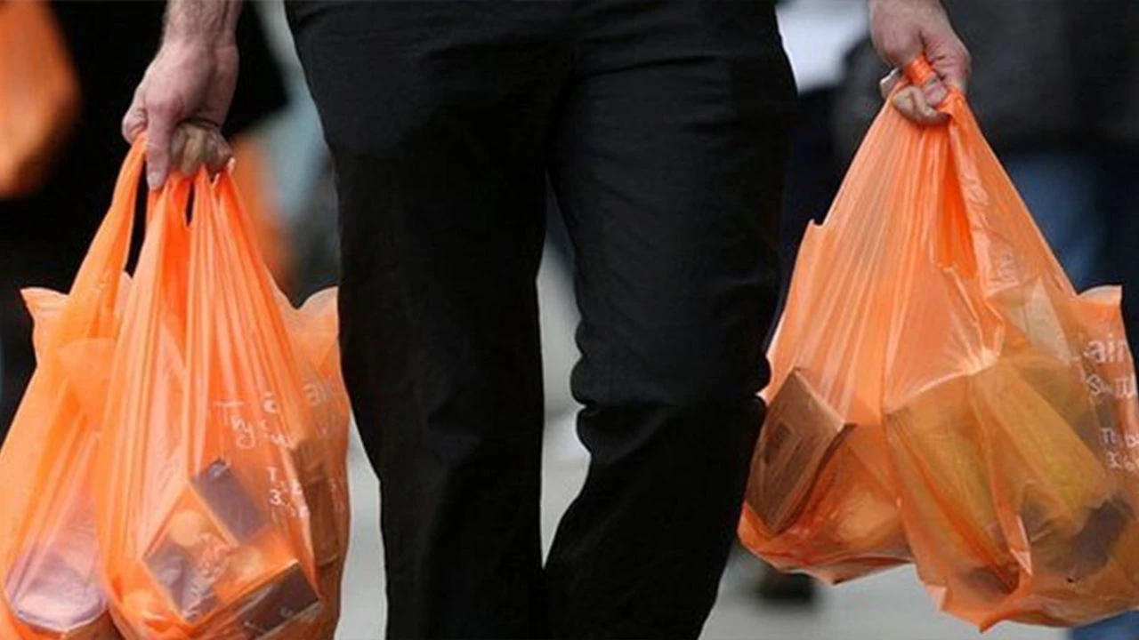 Plastik Poşetlere Büyük Zam! 2025'te Poşetler Kaç Para Olacak?