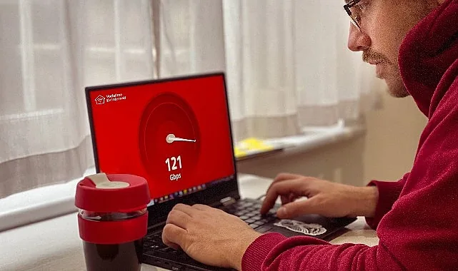 Vodafone'dan fiberde Türkiye rekoru: 100G PON ile saniyede 121 Gigabit